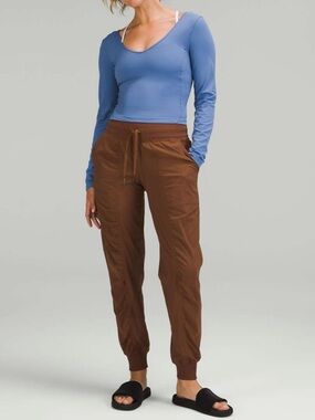 Lululemon Dance Studio Mid-Rise Jogger 25" Roasted Brown Size 4
